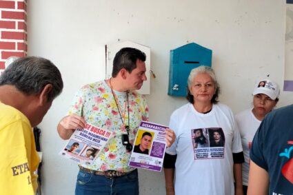 En albergue, reconocen fotos de tres desaparecidos y aportan datos