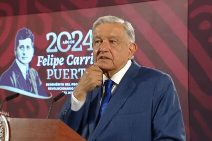 López Obrador culpa a medios de comunicación de la guerra en México