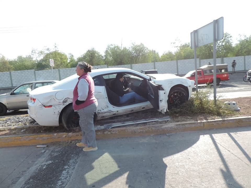 Jessica atropelló, huyó, luego nuevamente atropelló a una pareja de motociclistas, por Segundo Anillo dejó la camioneta en Parras, ahí robó la camioneta, siguió huyendo e intentó abrirse paso sobre Segundo Anillo a la altura de la XIV Zona Militar, ahí chocó a varios vehículos abriéndose paso terminó chocando y siendo detenida en Segundo Anillo y Alameda.