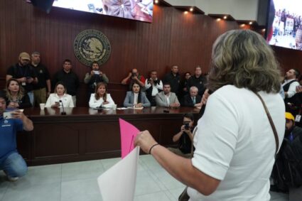 En nombre “del pueblo”, acribillan a la población