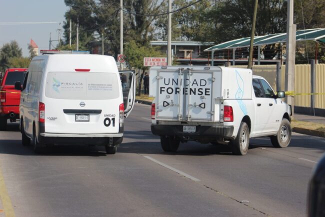 Los periciales llegaron al lugar de los hechos. Foto: Eric García Camarillo/Objetivo7fotógrafos.