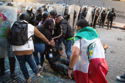 El policía caído: la otra cara del 2 de Octubre