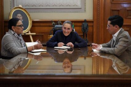 Sheinbaum reitera invitación a México a León XIV