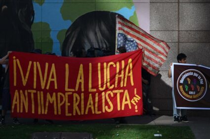 Ningún país puede actuar como policía mundial ni reclamar el papel de juez internacional: China