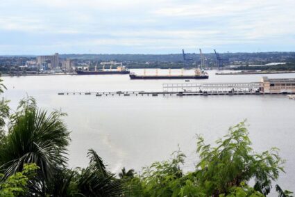 Trump busca bloquear envíos de petróleo a Cuba