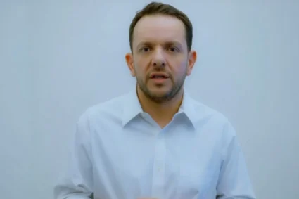 Carlos Torres apunta a Marina y a Morena