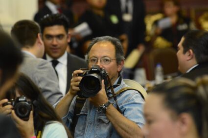 📷 El Instante Eterno: Celebrando el Día del Fotógrafo
