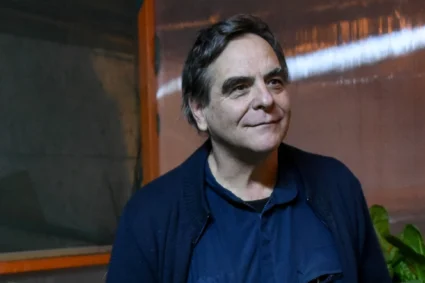 Jesuitas expulsan depredadores, pero siguen siendo sacerdotes