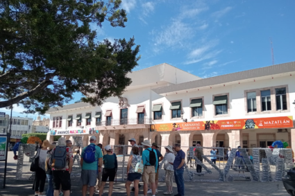 Con 4 turistas desaparecidos, arranca el Carnaval de Mazatlán