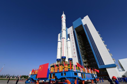 China, por lanzar nave tripulada al espacio