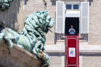 León XIV pide por los católicos chinos y por las víctimas de la mina