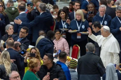 La Iglesia está llamada a ser refugio para los pobres: León XIV